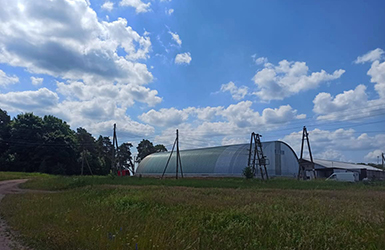 Бескаркасное арочное зернохранилище в посёлке Ржевское